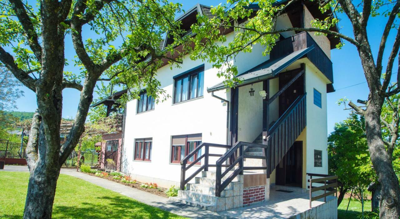 Cherry House Apartment Slunj Exterior photo